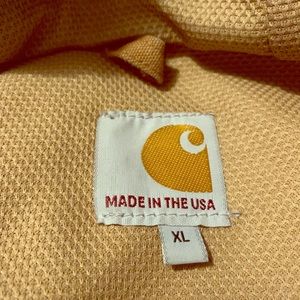 Men’s Carhartt hooded jacket